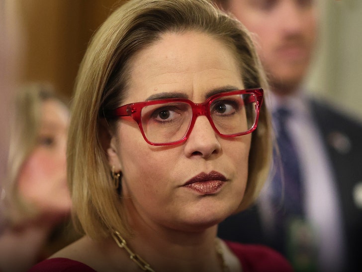 main-kyrsten-sinema-getty-1