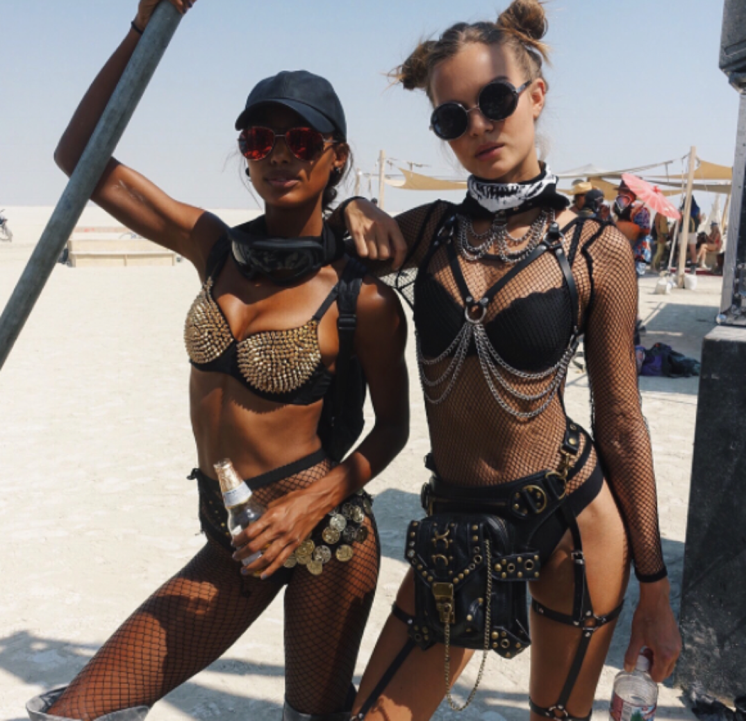 Josephine Skriver and Jasmine Tookes