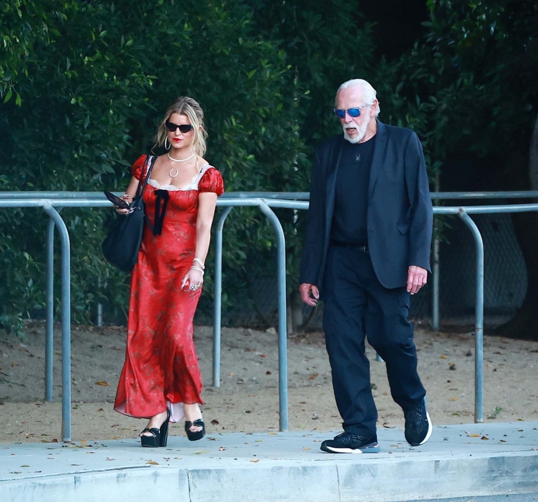 Jessica Simpson Eric Johnson Graduation 3