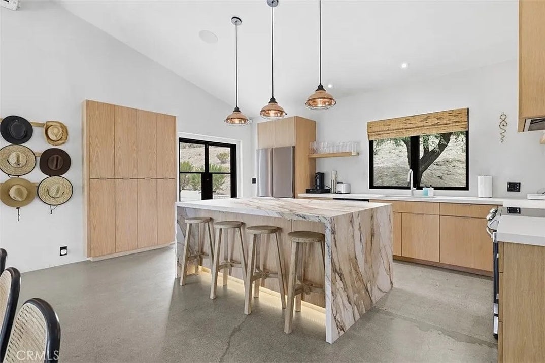 Gleb Savchenko California Home For Sale 15