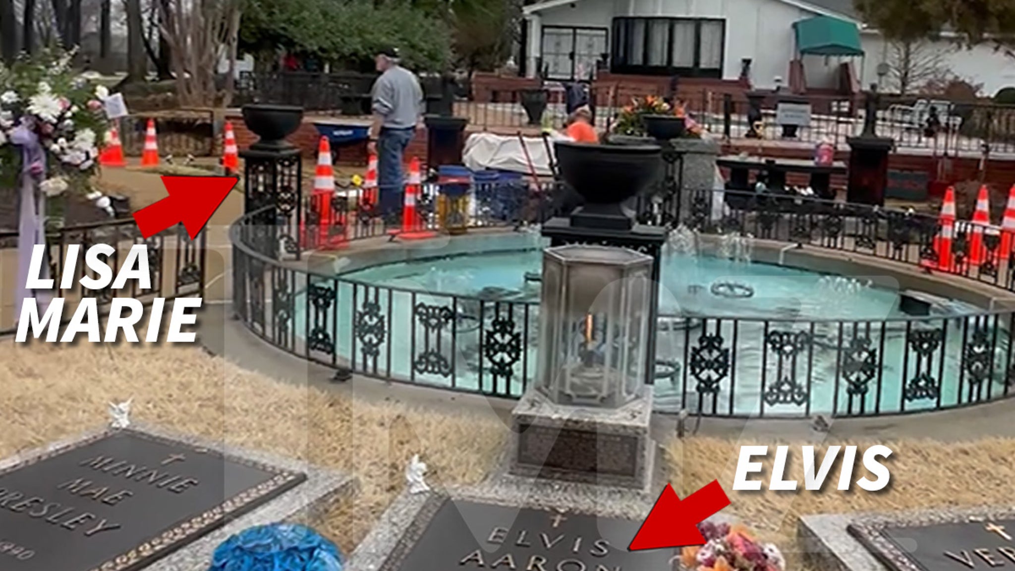 Lisa Marie Presley's Grave Being Prepared at Graceland, Near Elvis' Plot thumbnail