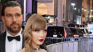 gallery-launch-taylor-swift-travis-kelce-backgrid-2