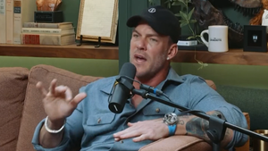 072726 alan ritchson prim
