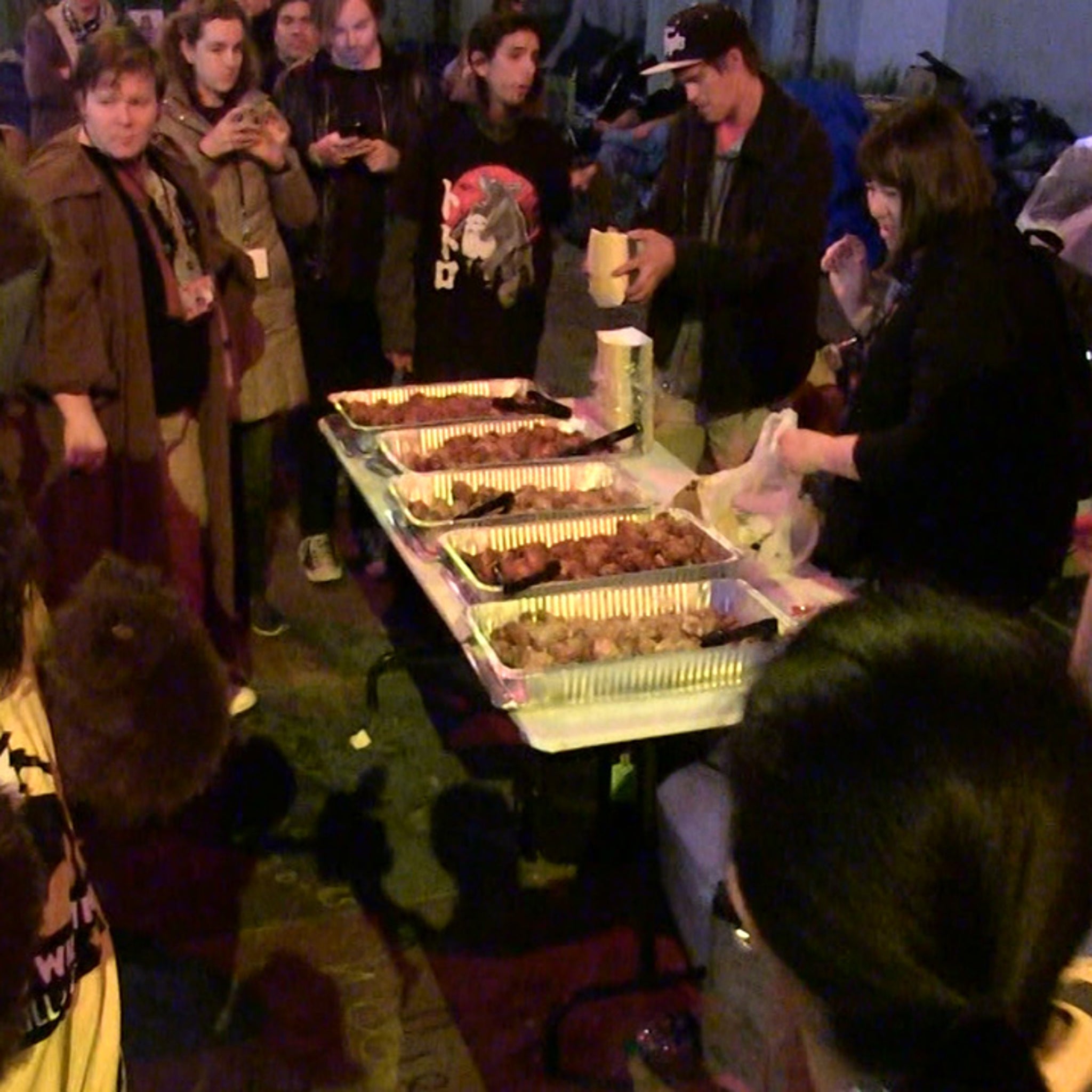 Star Wars' Fans: Bring on the Free Food!