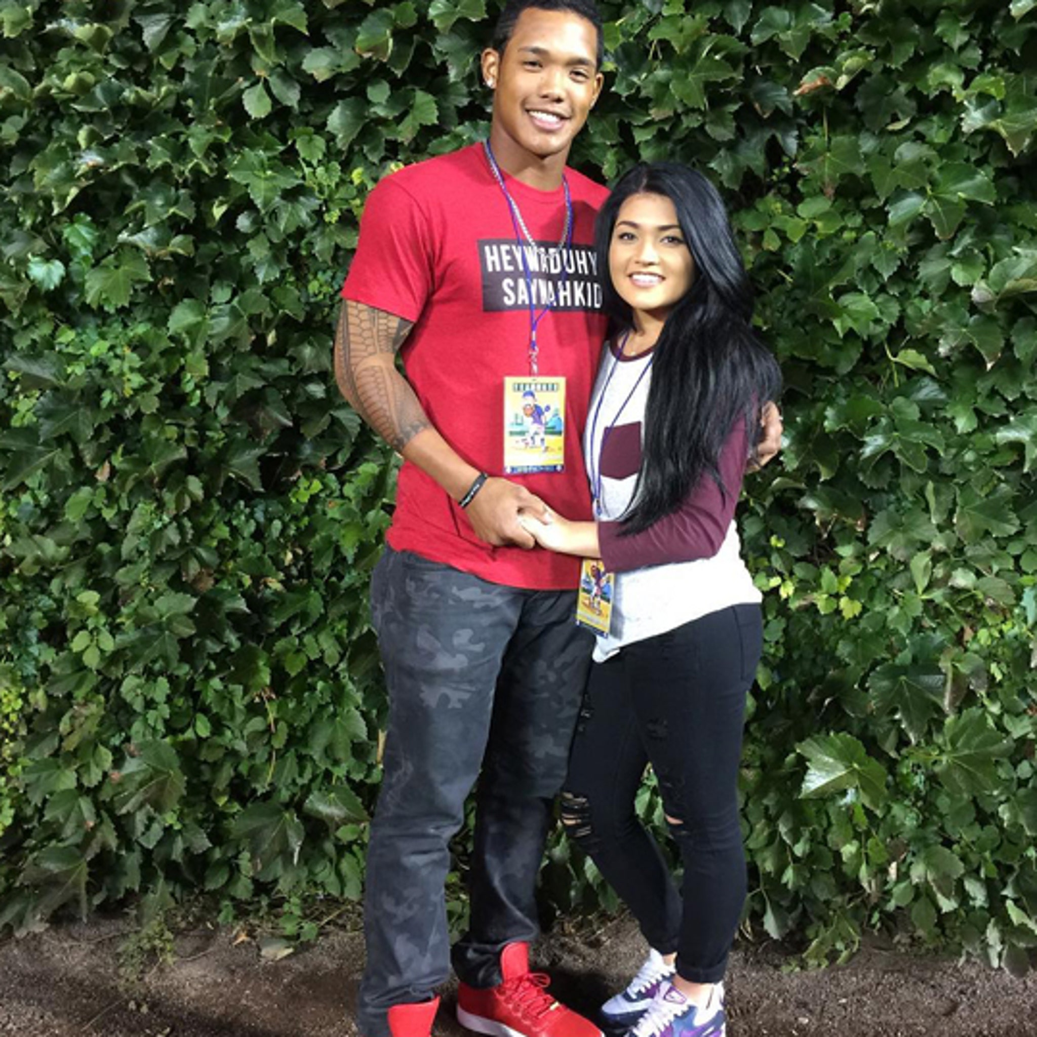 Addison Russell's wife files for divorce amid abuse claims - Sports