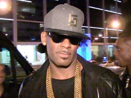 0108-r-kelly-tmz-01