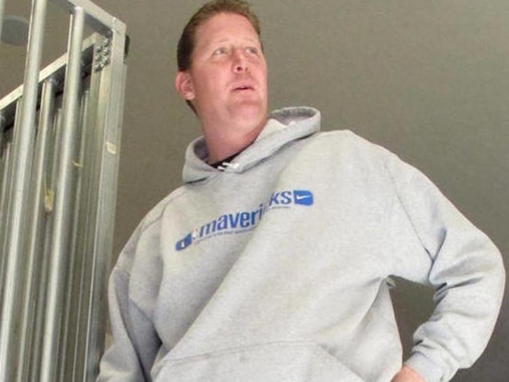 Shawn Bradley Says He Has Suicidal Thoughts After Being Paralyzed In Bike Crash.jpg
