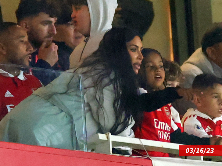 kim kardashian saint west arsenal game