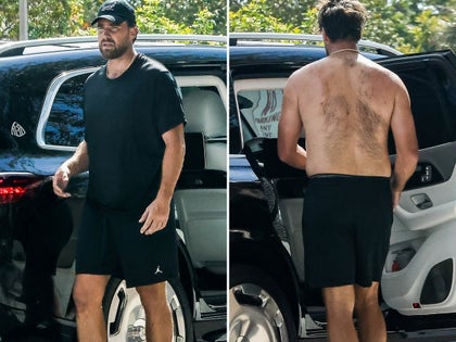 0520-Travis-Kelce-Sweaty-After-Workout-Preparing-For-NFL-Season-PRIMARY