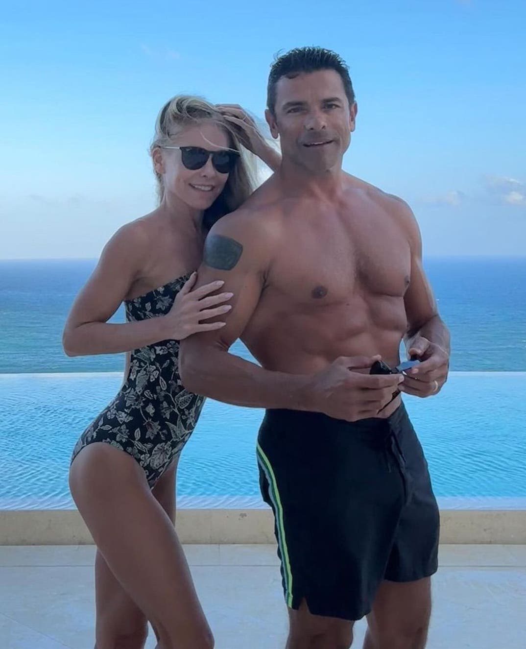 Kelly Ripa and Mark Consuelos