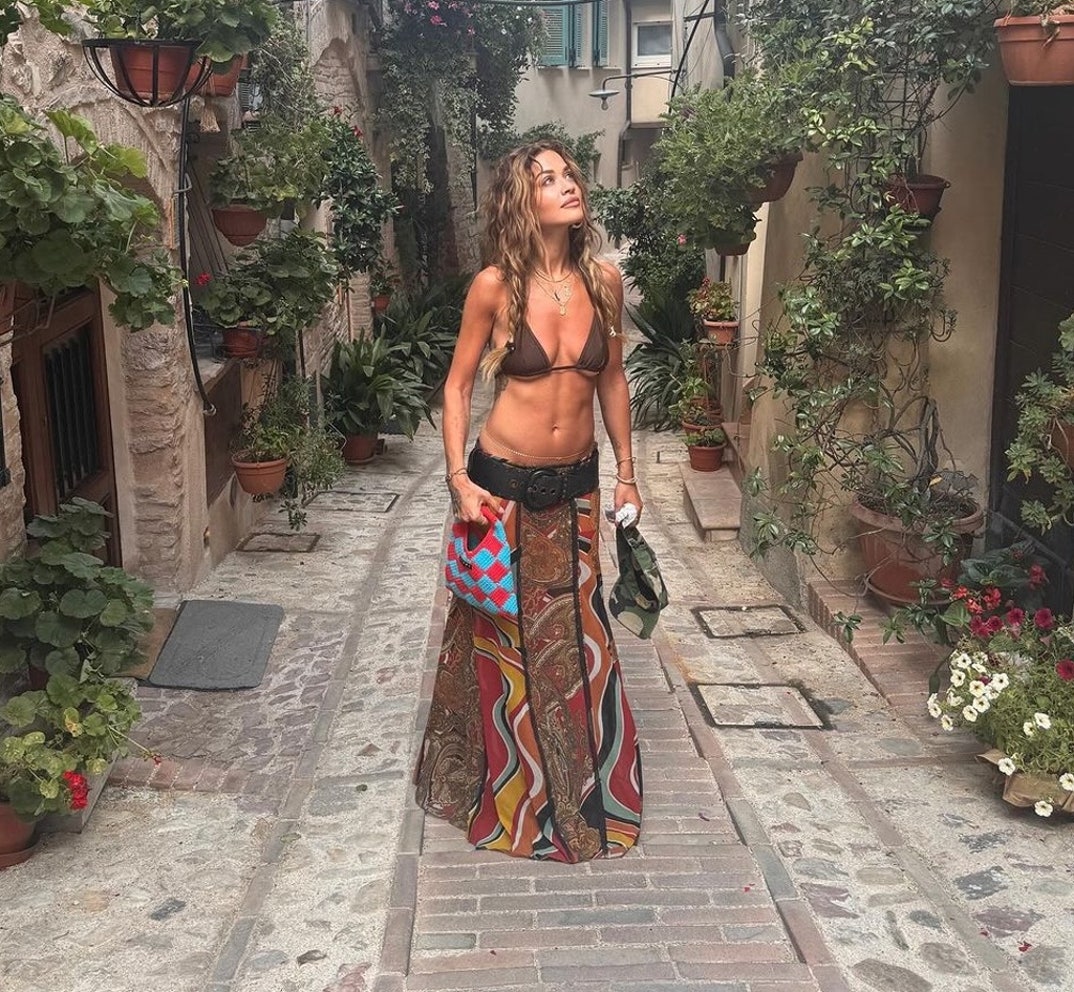 1125 Rita Ora Hot Shots 10