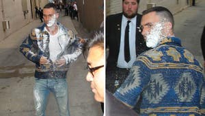Adam Levine -- Sugar Bombed at Jimmy Kimmel ... Suspect Apprehended