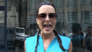 Porn Legend Lisa Ann -- I'M NOT BANGING RAY RICE ... So Stop Bullying Me!! (VIDEO)