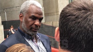 Charles Oakley Banned From MSG For 1 Year