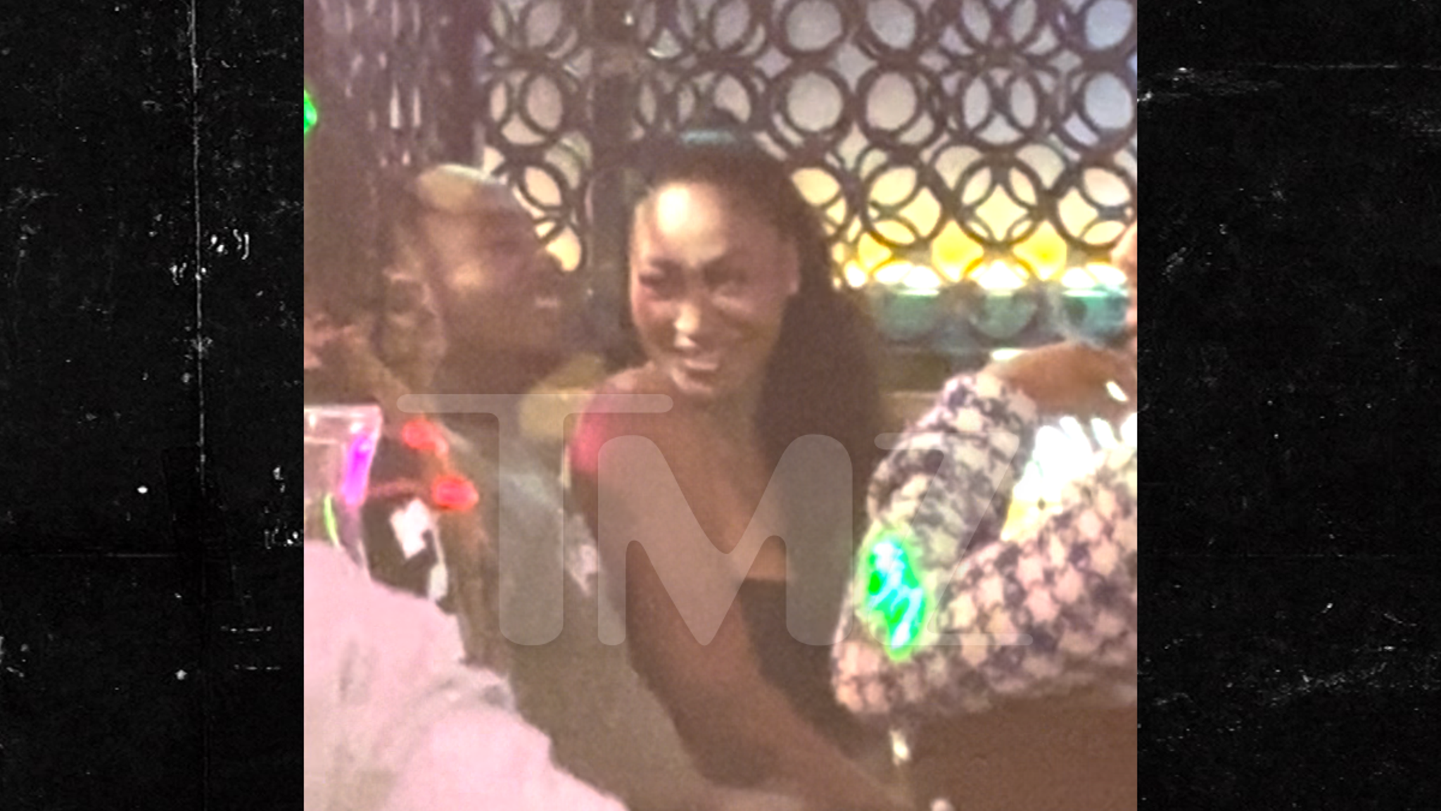 La La Anthony Cozies Up to Mystery Man at NYC Bar, on Video