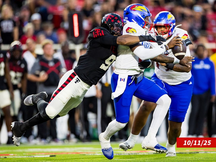 texas tech kansas jayhawks sub getty swipe 2
