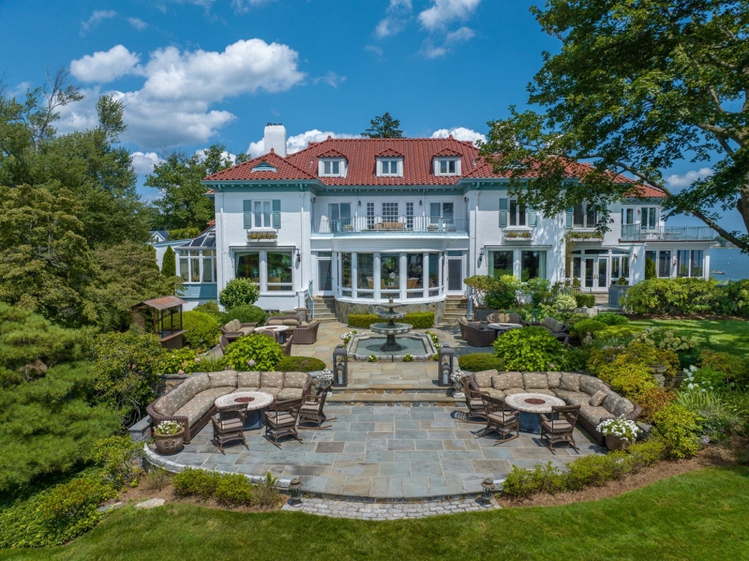 Kathie Lee Gifford Lists Connecticut Home 16