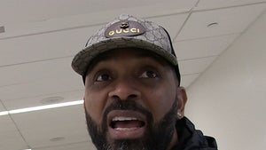 Mike Epps Gives Kevin Hart Spiritual Advice to Handle Sex Tape Extortion Scandal