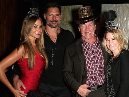 0101-vergara-manganiello-schwarzenegger-party-gabe-ginsberg-02