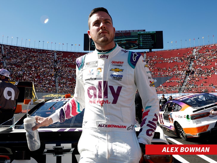NASCAR'dan Alex Bowman Vahşi Bir Kazada Vertebrayı Kırdı, Bir Ayı Kaçırabilir