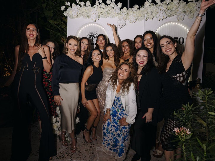 Eva Longoria comemora o 50º aniversário da Casa del Sol Tequila em Casadonna em Miami - 14 de março de 2025