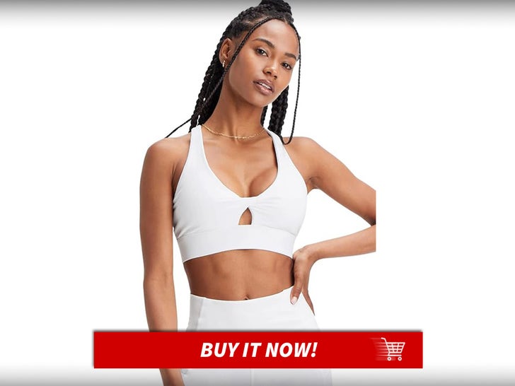 Twist-Sports-Bra-Kate-Hudson-Fabletics-MAIN