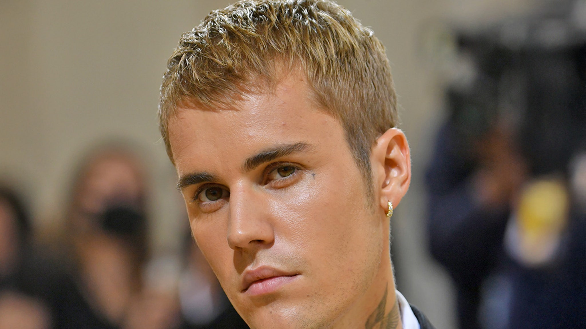 Justin Bieber Says He's Working On His Anger Issues In Candid IG Post