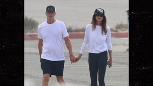 rande-gerber-cindy-crawford-backgrid-1