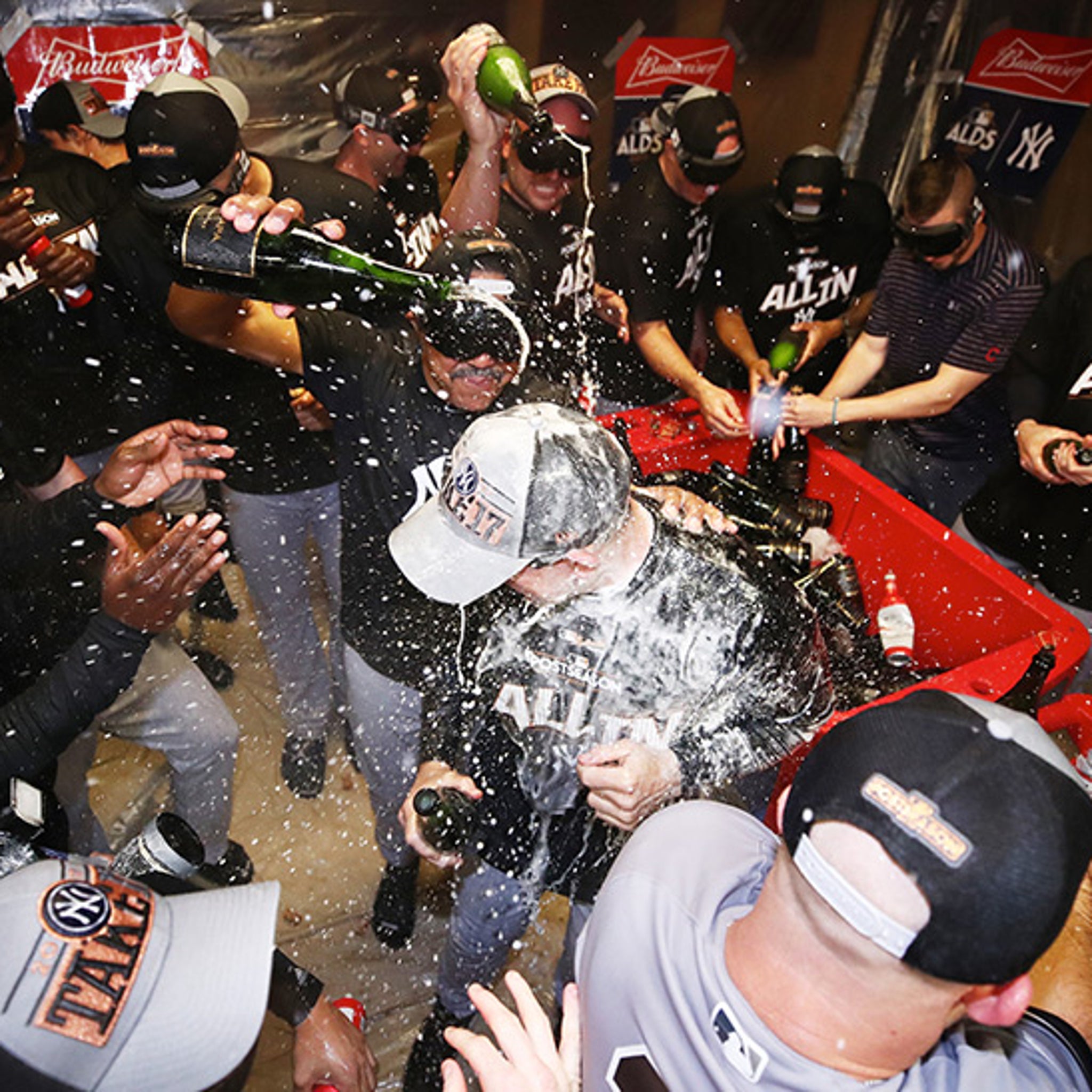 Yankees celebrate Wild Card win with champagne (PHOTOS) 