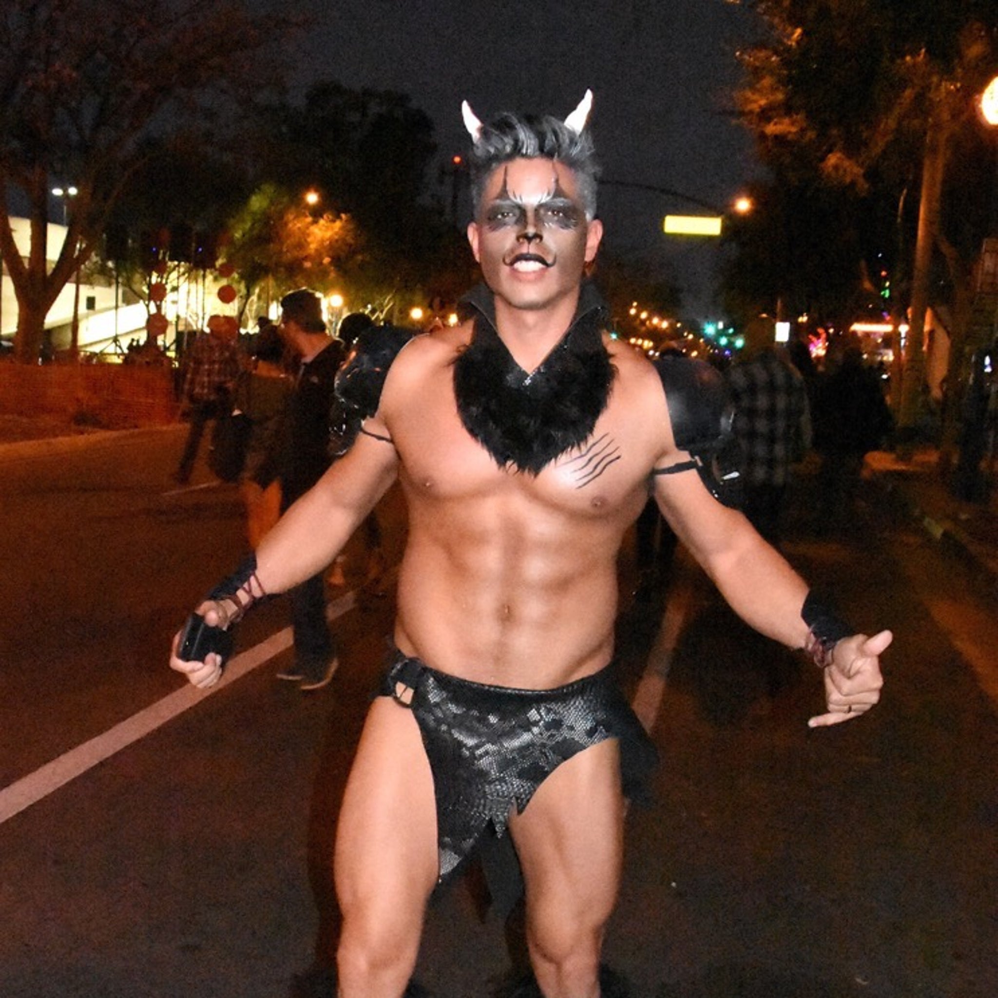 LOL - brilliant  Hollywood costume, Halloween outfits, West hollywood  halloween