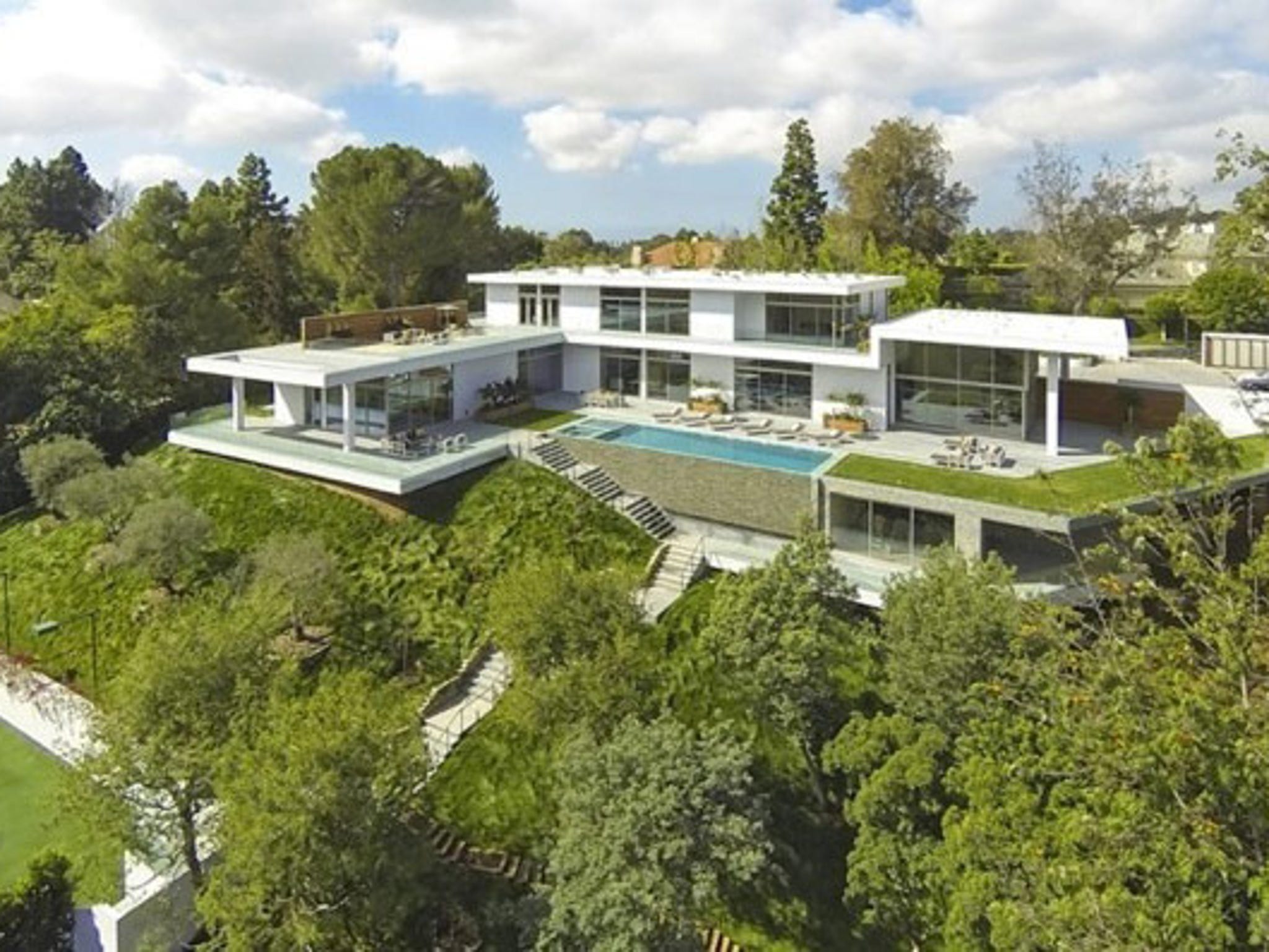 Beyoncé and Jay-Z buy over-the-top Bel Air mansion