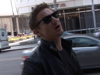 1229-jeremy-renner-tmz-02