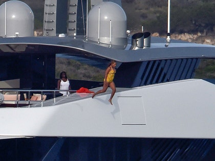 0817-primary-beyonce-yacht-diving