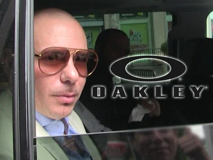 1213-pitbull-oakley-TMZ-01