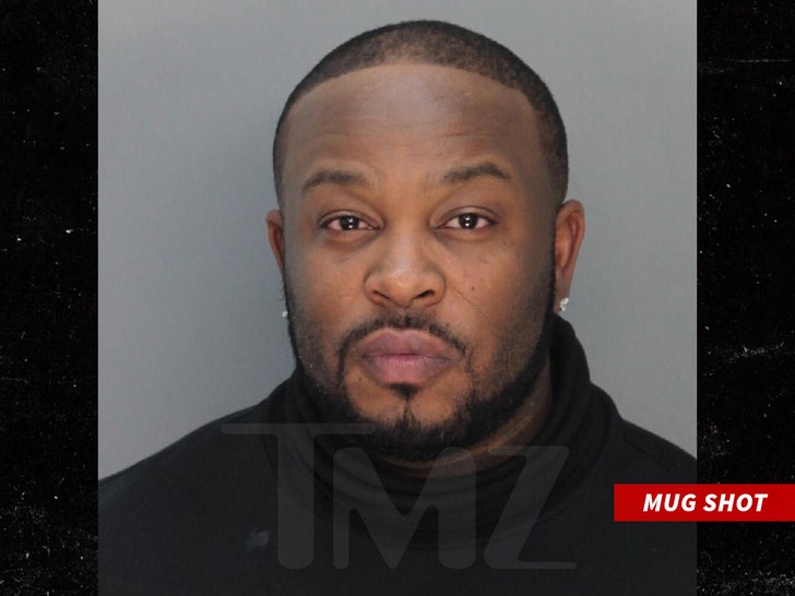 0305-pleasure-p-mugshot-02