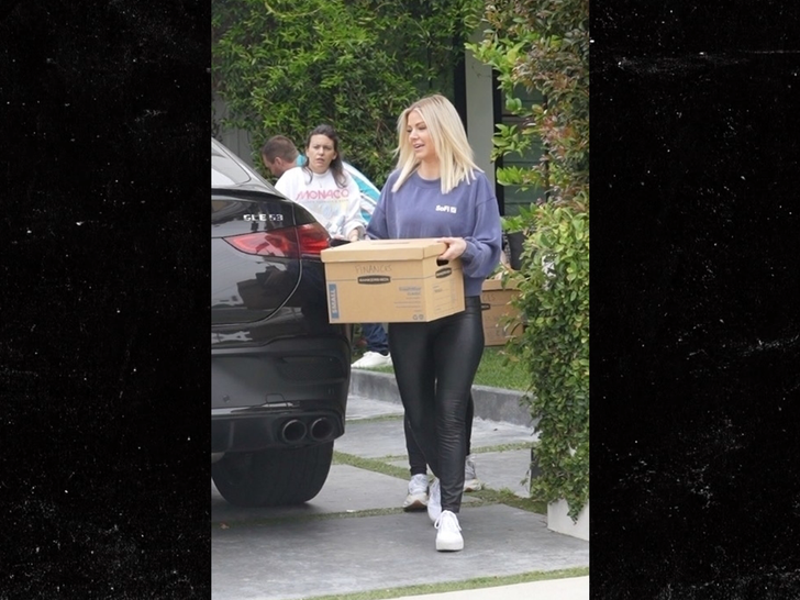 Ariana Madix moving out