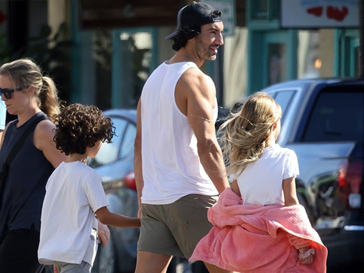 Justin Baldoni Hangs With His Kids in Hawaii as Blake Lively Attends ‘SNL 50’