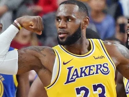 0623-Lebron-James-On-The-Court-PRIMARY