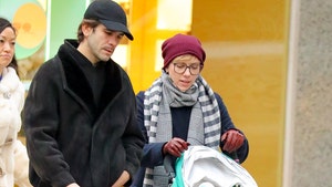 Scarlett Johansson and Ex-Husband Co-Parenting While Christmas Shopping