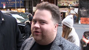 'Richard Jewell' Actor Paul Walter Hauser Says Eastwood's a Sweetheart