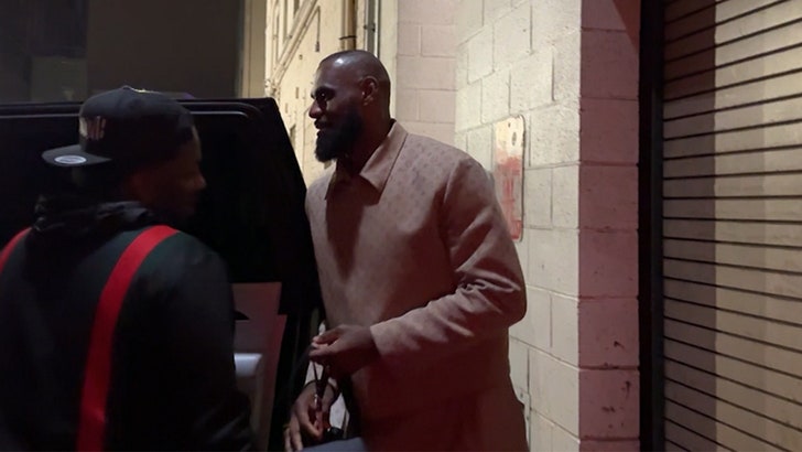 050125_lebron_james_kal