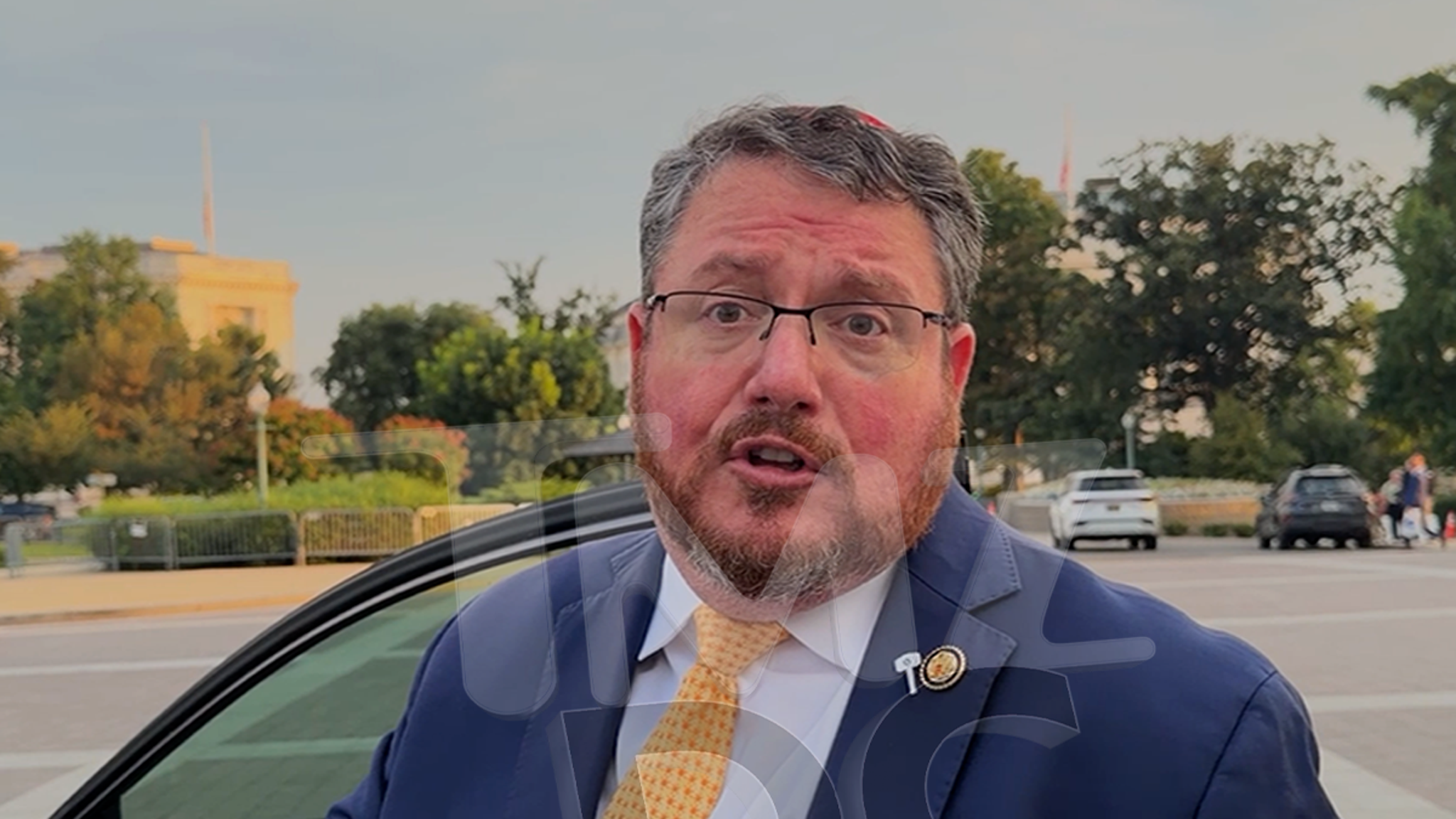 Rep. Randy Refuses to Admit To Video Allegedly Showing Him Looking Through Voter's Mailbox?