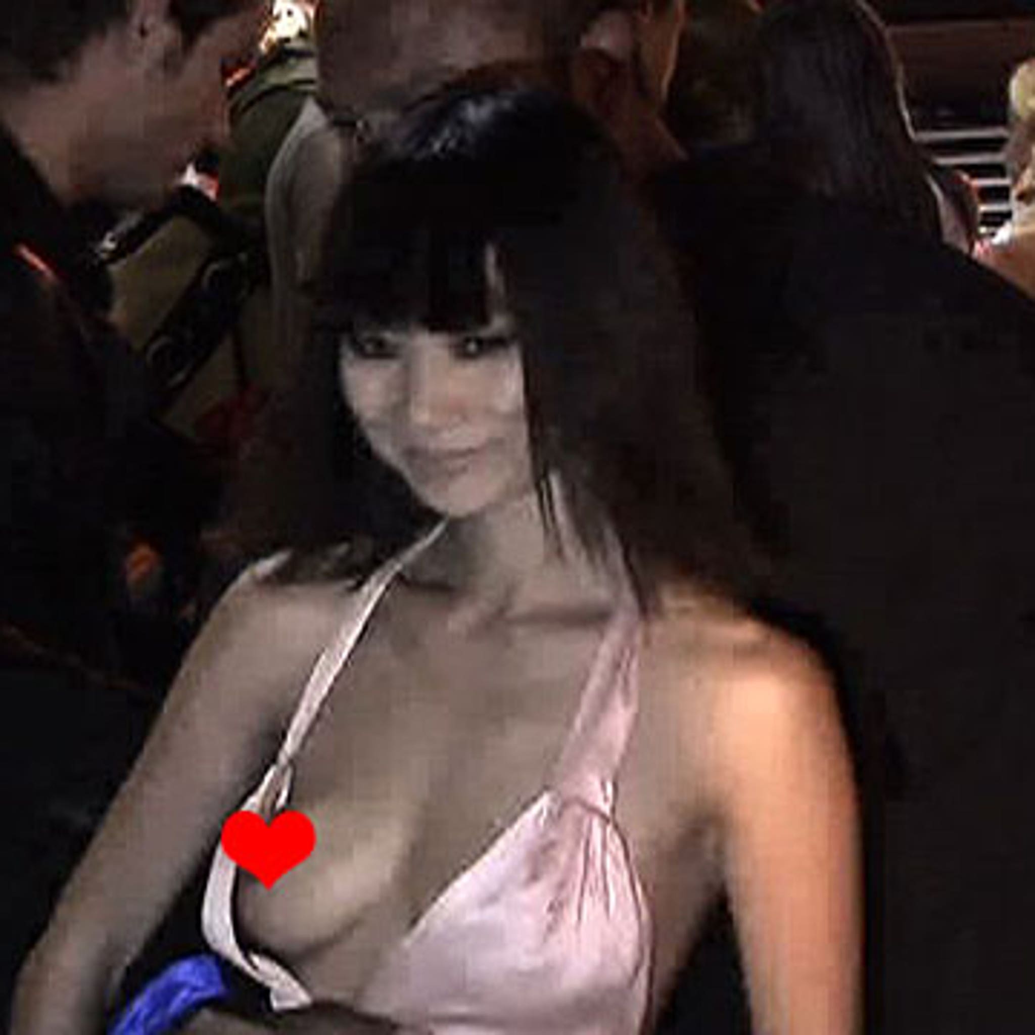 Bai ling nipple