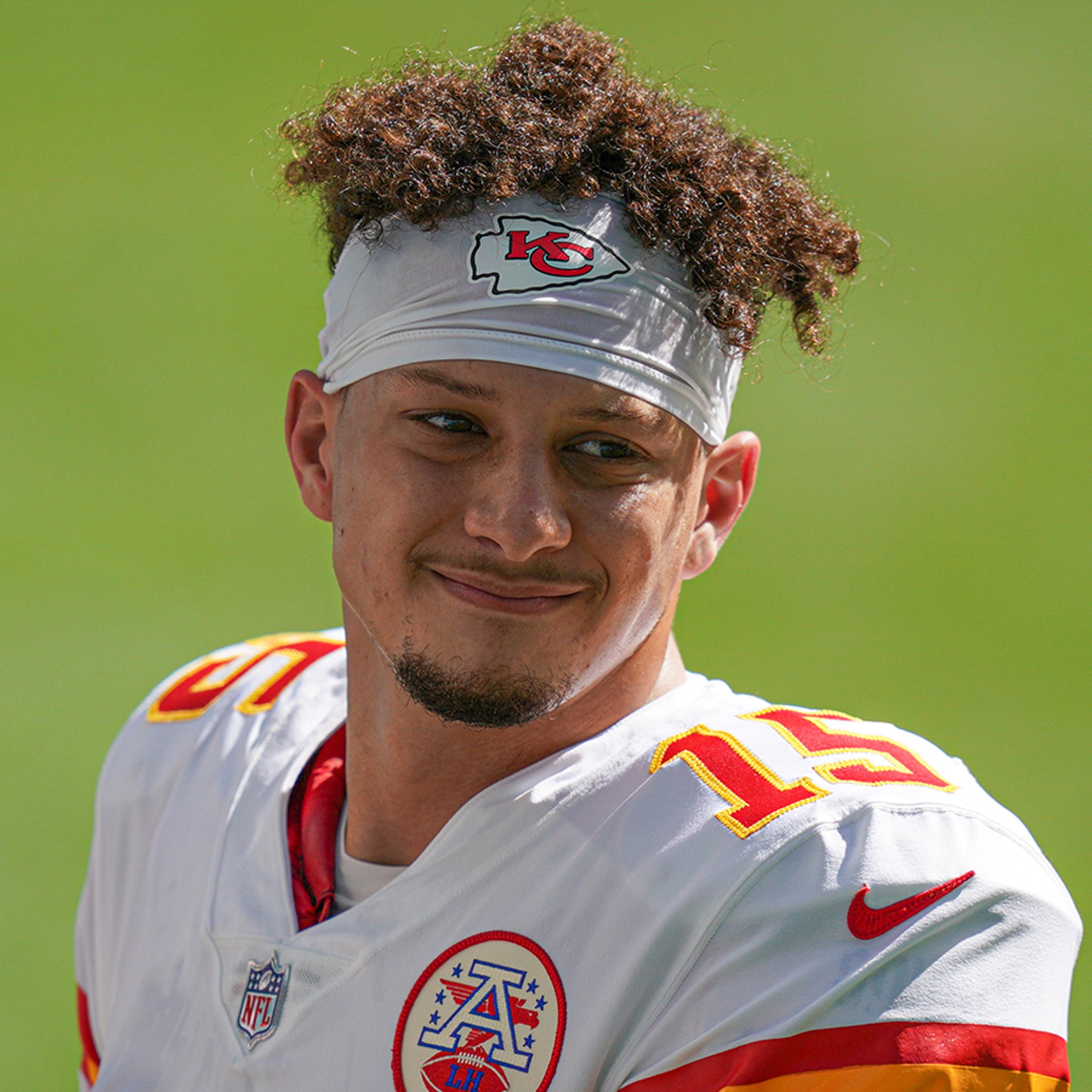 Chiefs News: Patrick Mahomes calls for microchips to be installed in  footballs - Arrowhead Pride