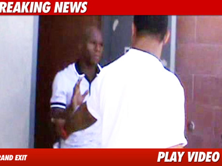 Floyd Mayweather Released From Jail Into A Maybach