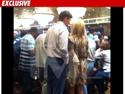 0420_eli_manning_TMZ_EX