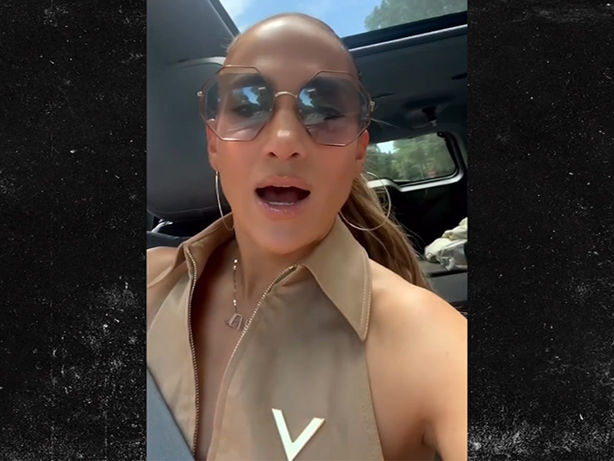 Jennifer Lopez Gets Locked Out of Gym, Tells Paparazzi 'F*** You, Bye