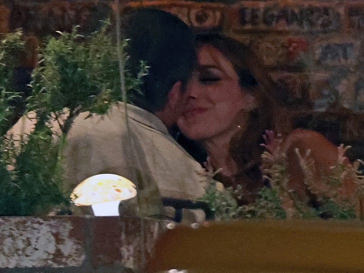 0610-Armie-Hammer-PDA-Redhead-SUB