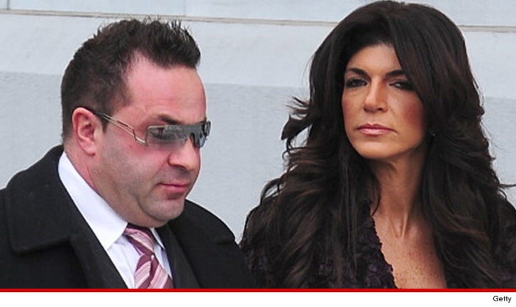 Teresa Joe Giudice -- Selling NJ House Before Heading Off :: 0908-teresa-joe-giudice-getty-4