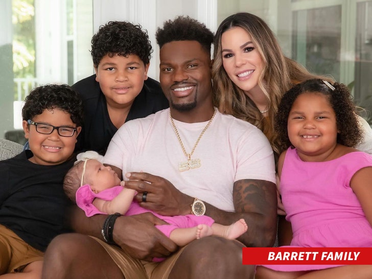 Wife of Buccaneers' Shaquil Barrett breaks silence after death of